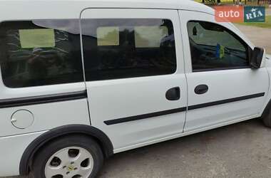 Минивэн Opel Combo 2009 в 