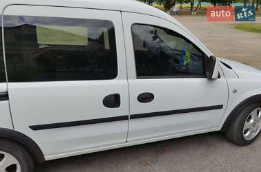 Минивэн Opel Combo 2009 в 