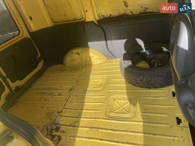 Грузовой фургон Opel Combo 2011 в Ровно