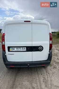 Грузовой фургон Opel Combo 2012 в 