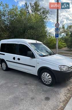 Минивэн Opel Combo 2002 в Кривом Роге
