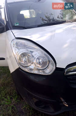 Грузовой фургон Opel Combo 2013 в 