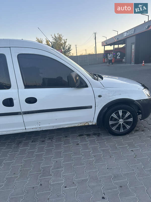 Минивэн Opel Combo 2003 в Белой Церкви