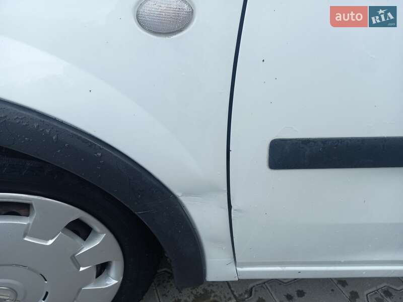 Мінівен Opel Combo 2006 в Галичі