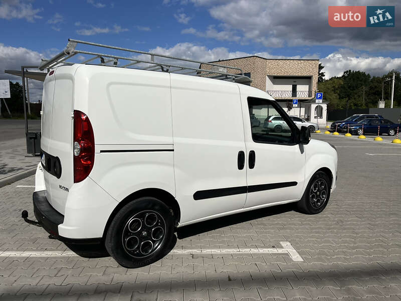 Грузовой фургон Opel Combo 2012 в Коломые