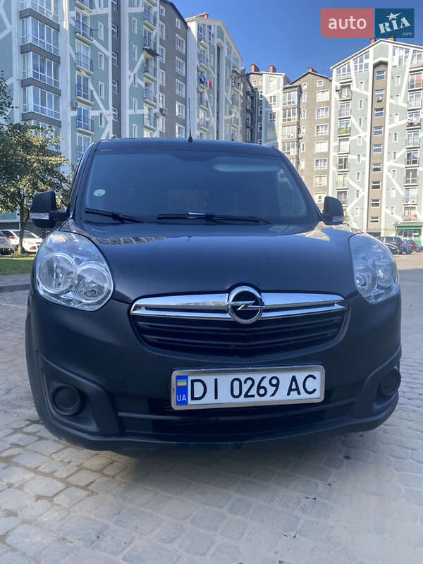 Мінівен Opel Combo 2015 в Івано-Франківську