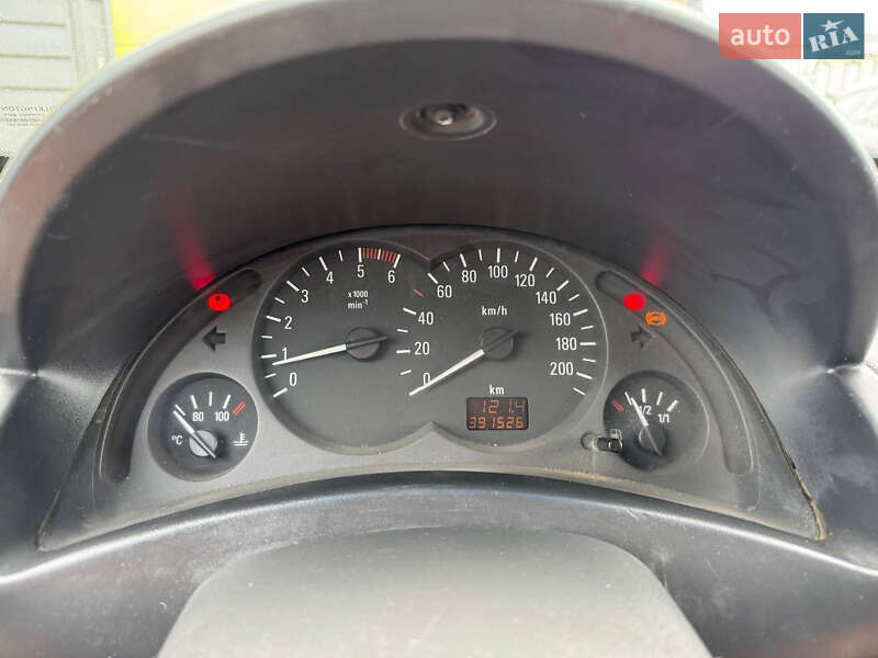 Грузовой фургон Opel Combo 2004 в Стрые