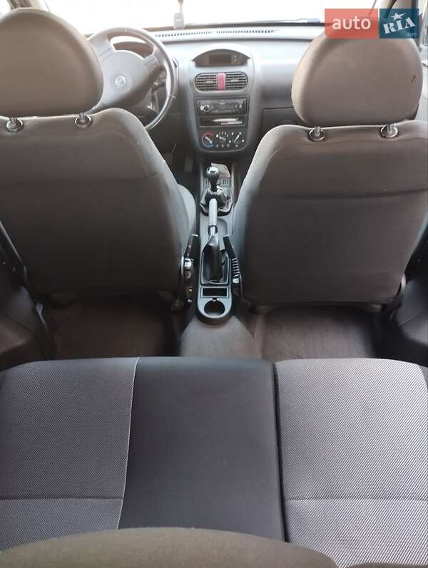 Минивэн Opel Combo 2009 в Делятине