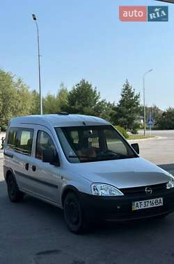 Минивэн Opel Combo 2006 в Ивано-Франковске