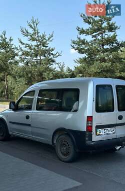 Минивэн Opel Combo 2006 в 