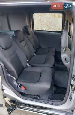Минивэн Opel Combo 2005 в 
