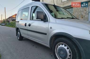 Минивэн Opel Combo 2005 в 