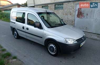Минивэн Opel Combo 2005 в 