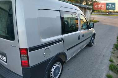 Минивэн Opel Combo 2005 в 