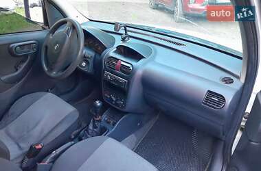Минивэн Opel Combo 2006 в 
