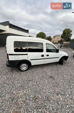 Минивэн Opel Combo 2004 в 