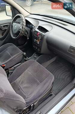 Минивэн Opel Combo 2009 в 