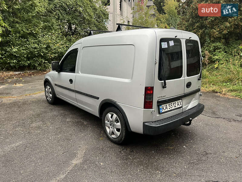 Грузопассажирский фургон Opel Combo 2008 в Киеве