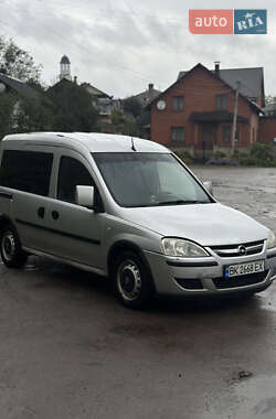 Мінівен Opel Combo 2009 в Острозі