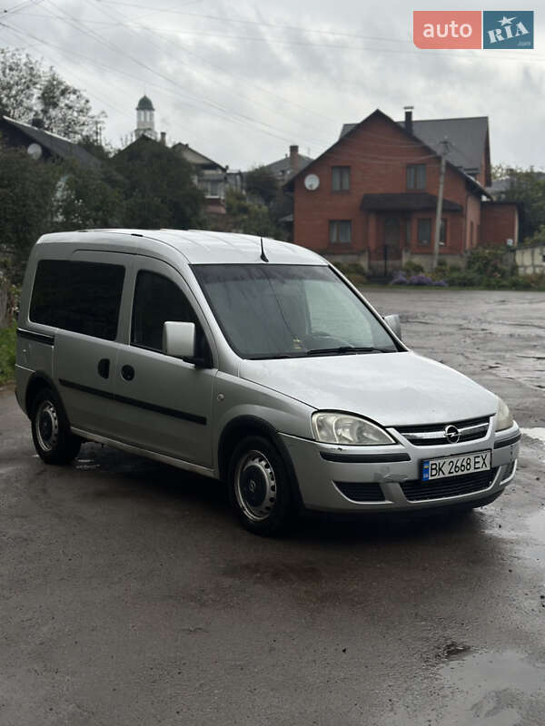 Opel Combo 2009