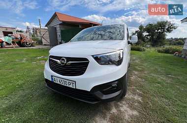 Грузовой фургон Opel Combo 2018 в 