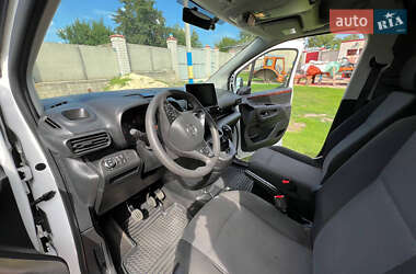 Грузовой фургон Opel Combo 2018 в 
