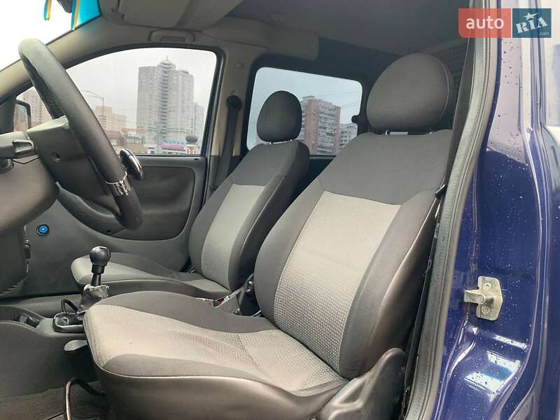Минивэн Opel Combo 2008 в Киеве