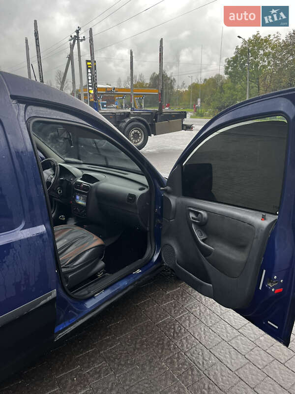 Грузовой фургон Opel Combo 2005 в Ивано-Франковске