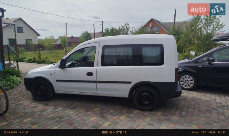 Минивэн Opel Combo 2008 в Старой Выжевке