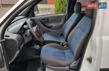 Минивэн Opel Combo 2005 в 