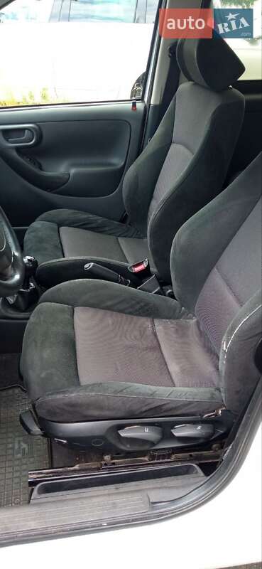 Минивэн Opel Combo 2010 в Врадиевке