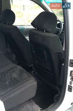 Минивэн Opel Combo 2010 в 