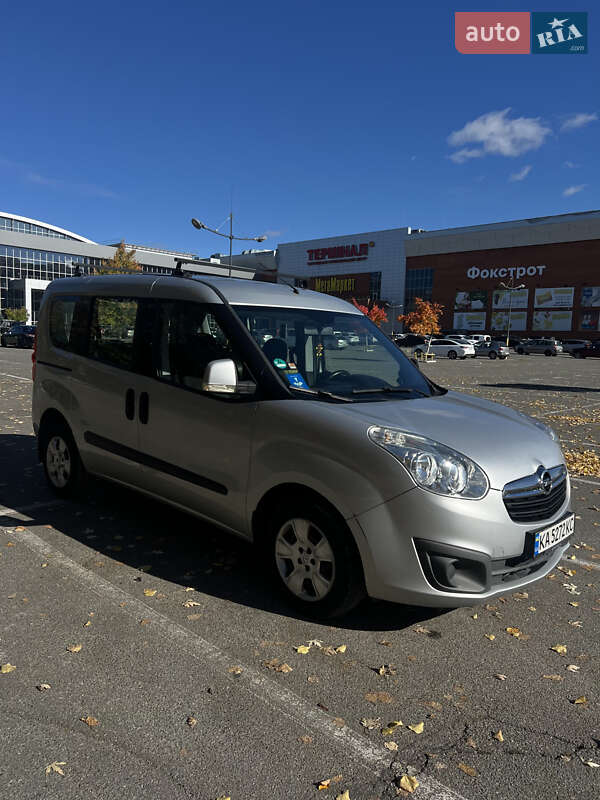 Мінівен Opel Combo 2012 в Броварах