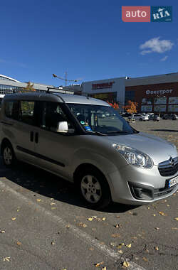 Минивэн Opel Combo 2012 в 