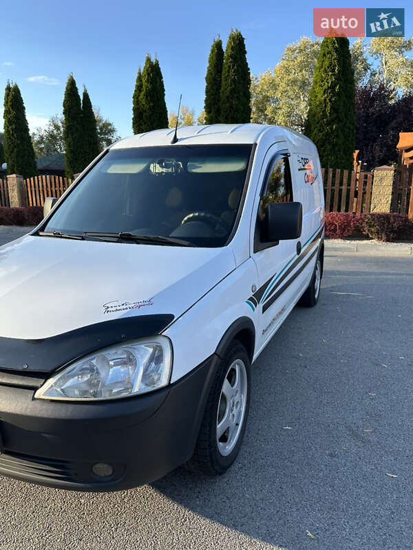Вантажний фургон Opel Combo 2004 в Дніпрі фото 7 Вантажний фургон Opel Combo 2004 в Дніпрі