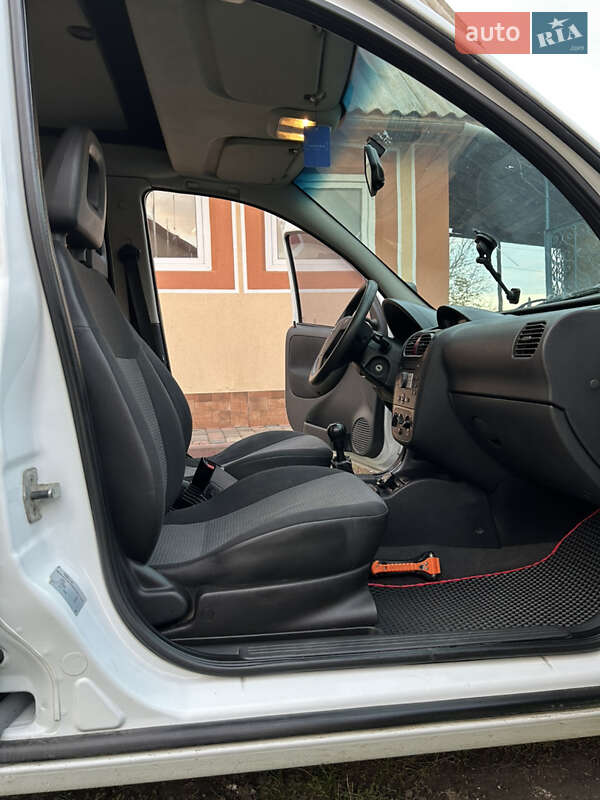 Минивэн Opel Combo 2007 в Новоселице фото 6 Минивэн Opel Combo 2007 в Новоселице