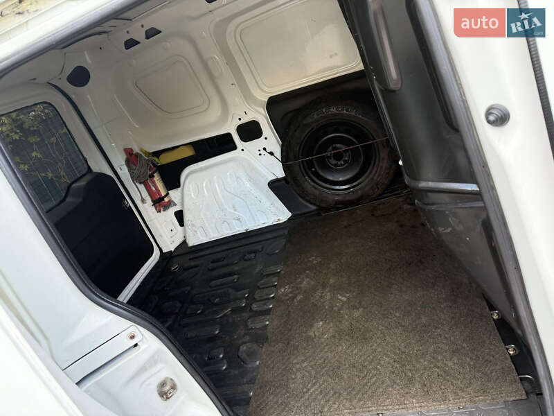 Вантажний фургон Opel Combo 2012 в Києві