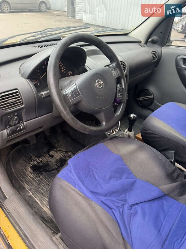 Минивэн Opel Combo 2003 в Киеве
