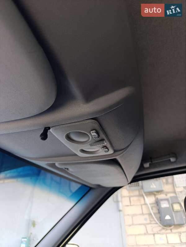 Вантажний фургон Opel Combo 2012 в Дніпрі