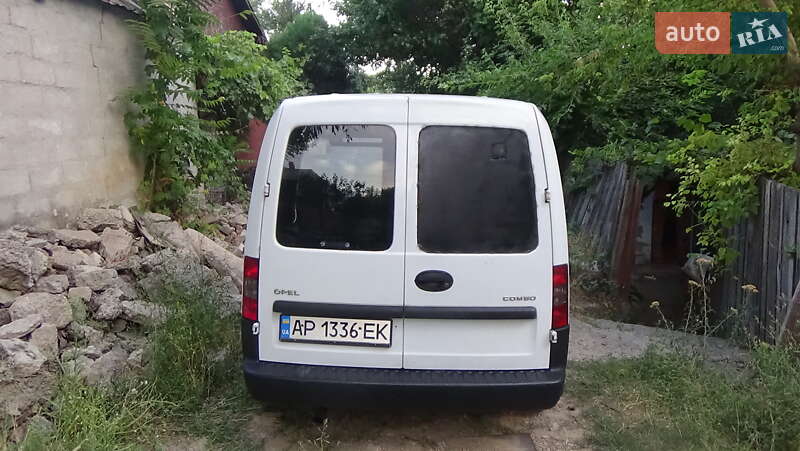 Грузовой фургон Opel Combo 2007 в Запорожье