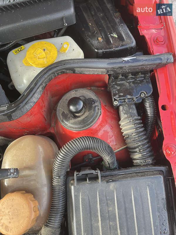 Минивэн Opel Combo 2005 в Остроге