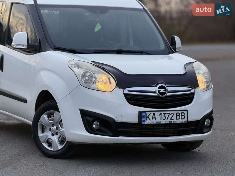Минивэн Opel Combo 2012 в Мене