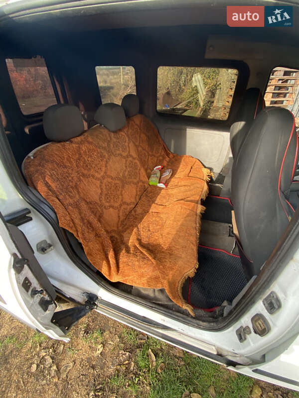 Мінівен Opel Combo 2005 в Петропавлівці фото 4 Мінівен Opel Combo 2005 в Петропавлівці