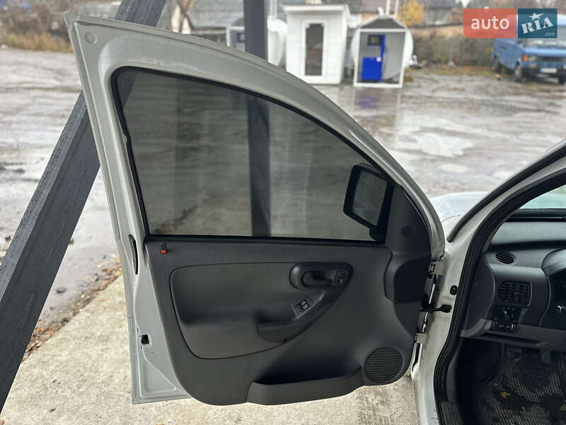 Інші вантажівки Opel Combo 2004 в Рівному фото 8 Інші вантажівки Opel Combo 2004 в Рівному