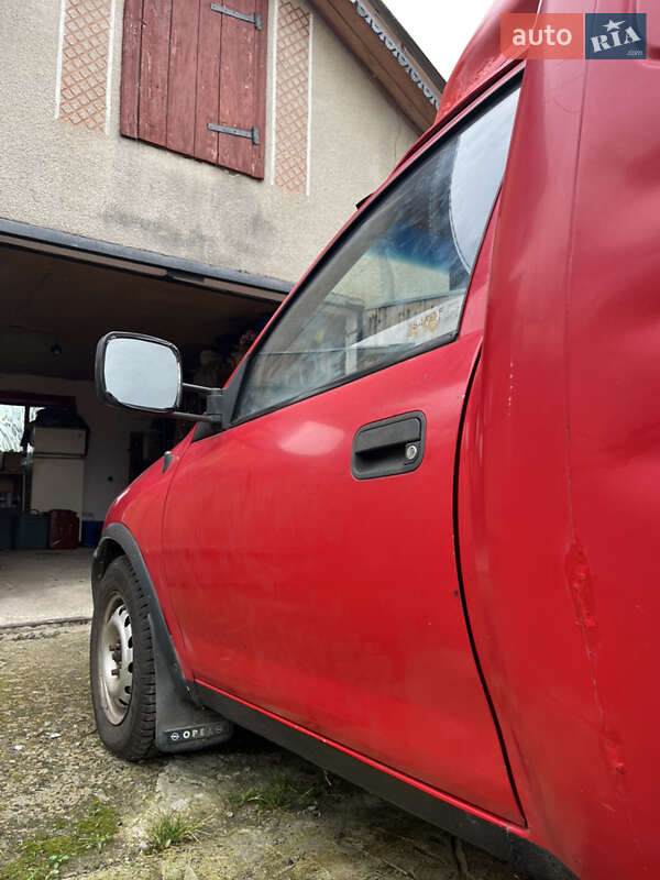 Вантажний фургон Opel Combo 1995 в Львові