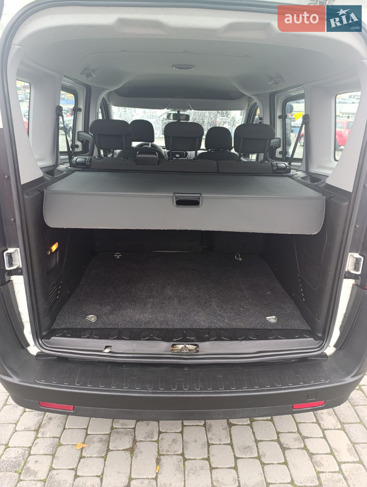 2017 Opel Combo - мініатюра 18