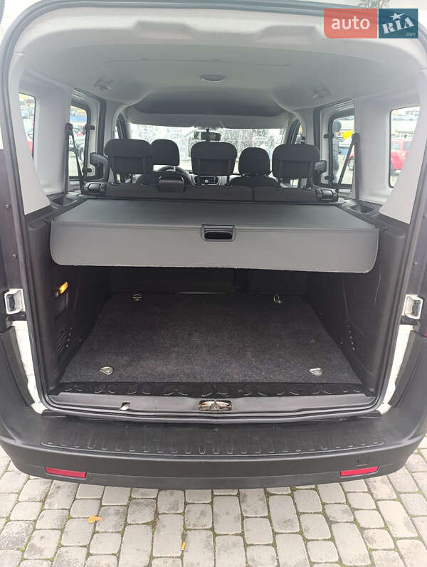 Минивэн Opel Combo 2017 в Черновцах