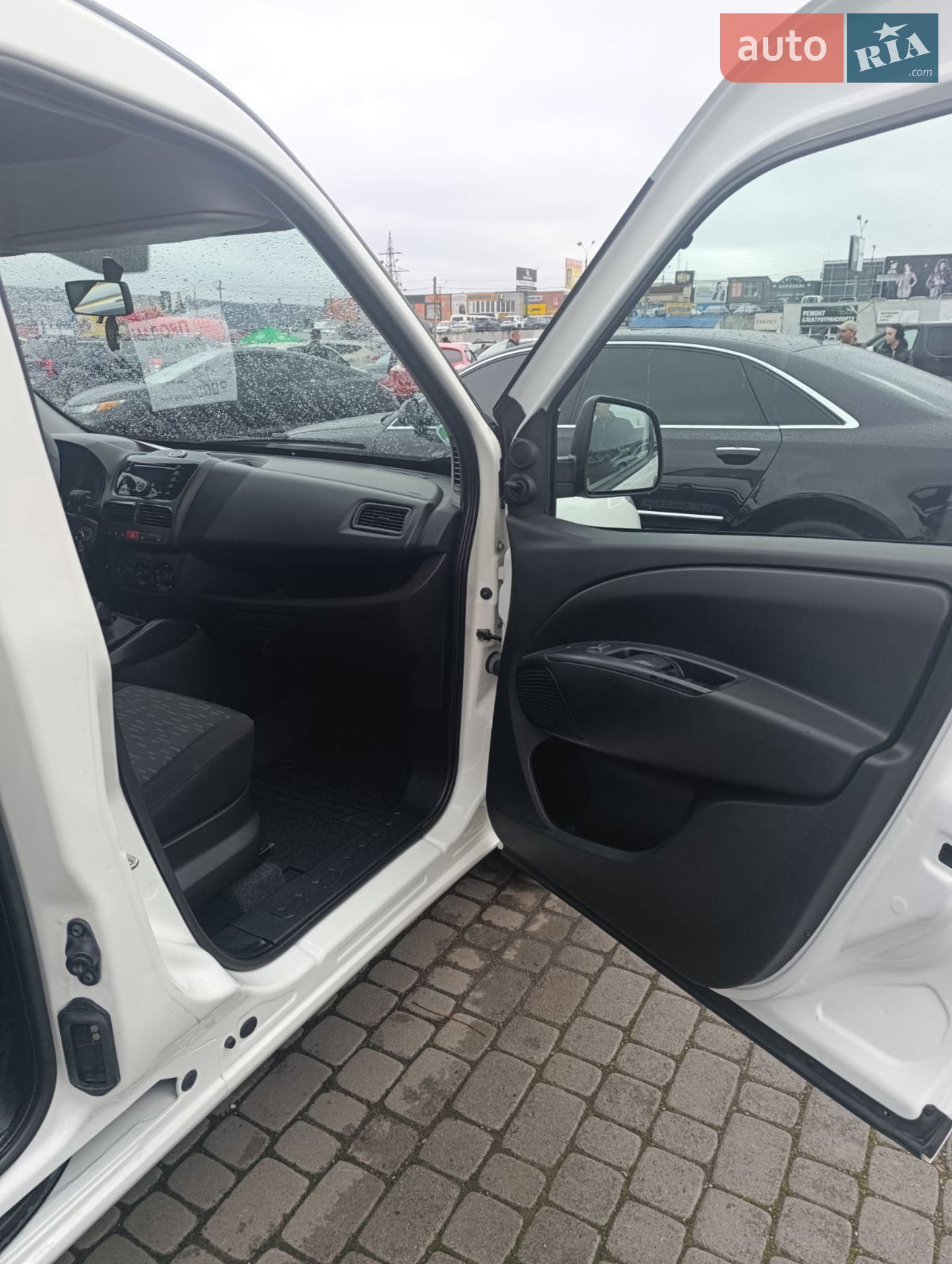 2017 Opel Combo - мініатюра 28