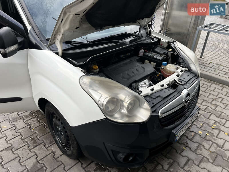 Вантажний фургон Opel Combo 2013 в Коломиї