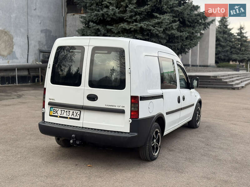 Минивэн Opel Combo 2002 в Ровно